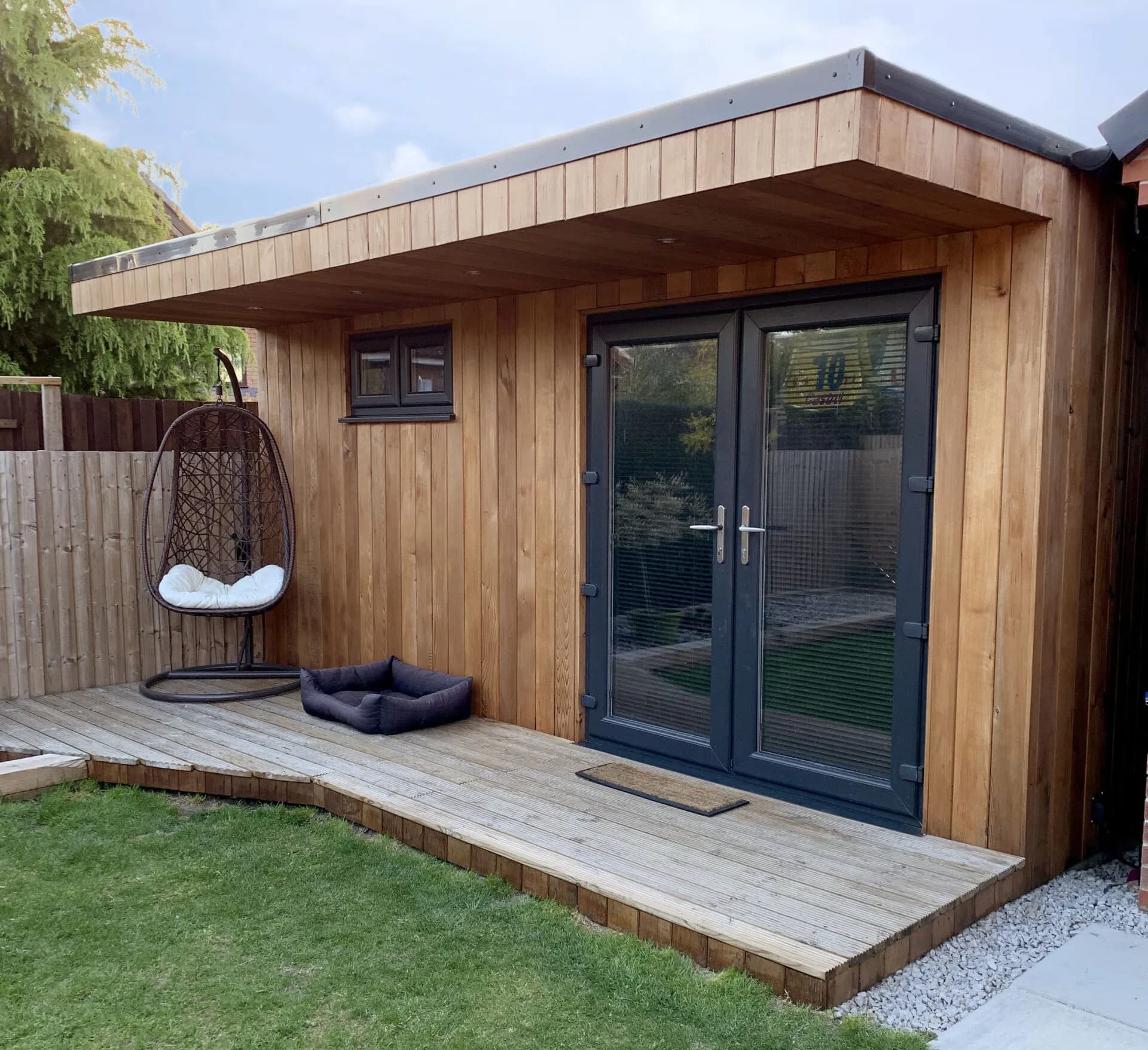 Nick contemporary garden office