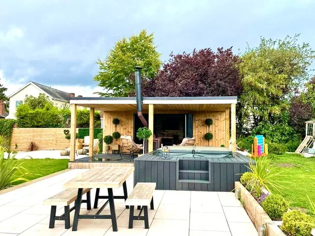 6m By 4m With Pergola Thermowood 3m Bifolds